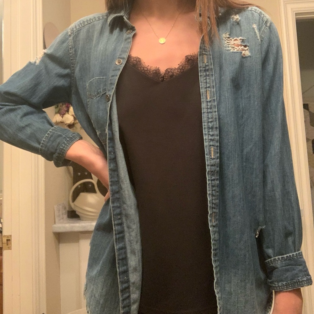 Distress jean color flannel.